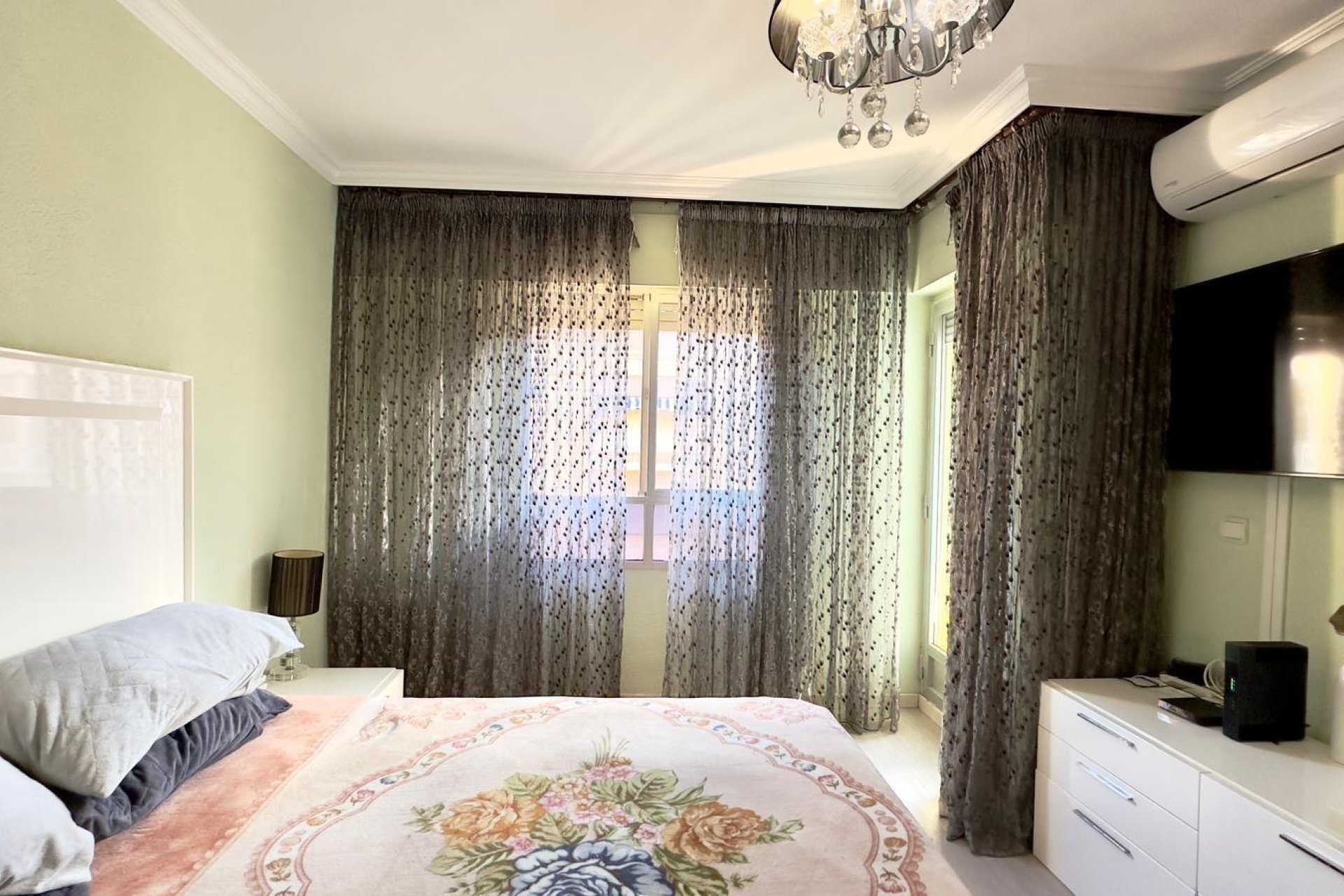 Revente - Appartement -
Torrevieja - Centro