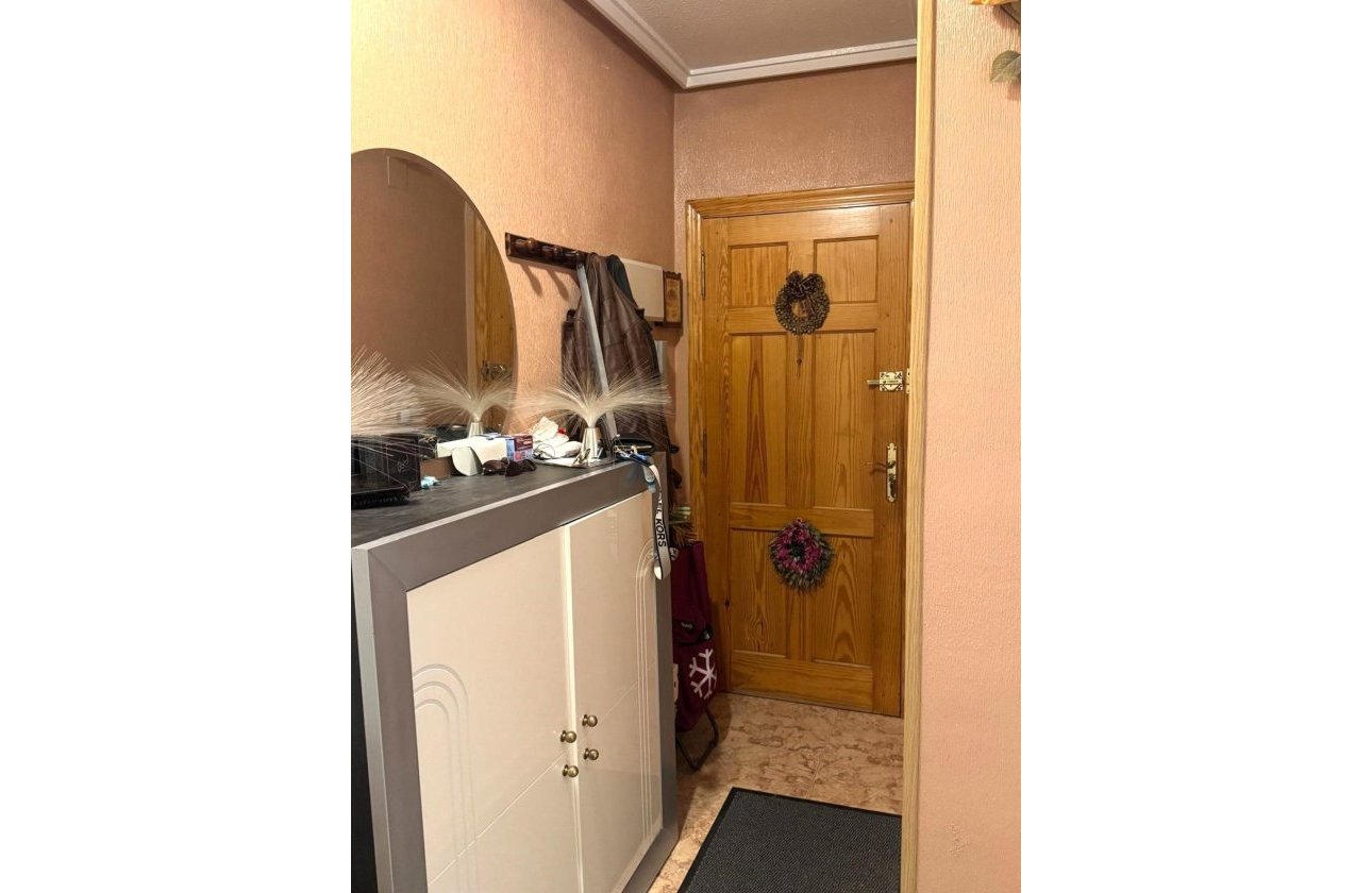 Revente - Appartement -
Torrevieja - Centro