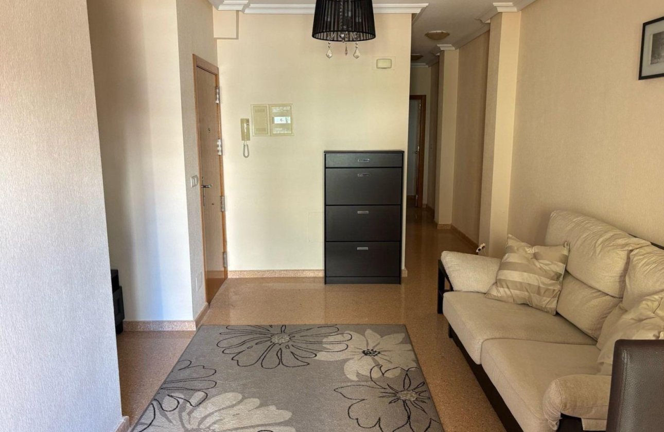 Revente - Appartement -
Torrevieja - Centro