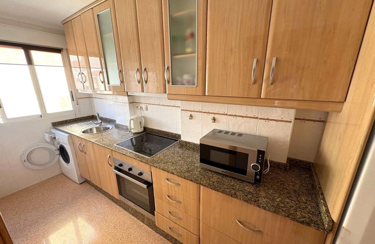 Revente - Appartement -
Torrevieja - Centro