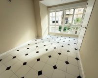 Revente - Appartement -
Torrevieja - Centro