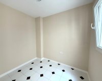 Revente - Appartement -
Torrevieja - Centro