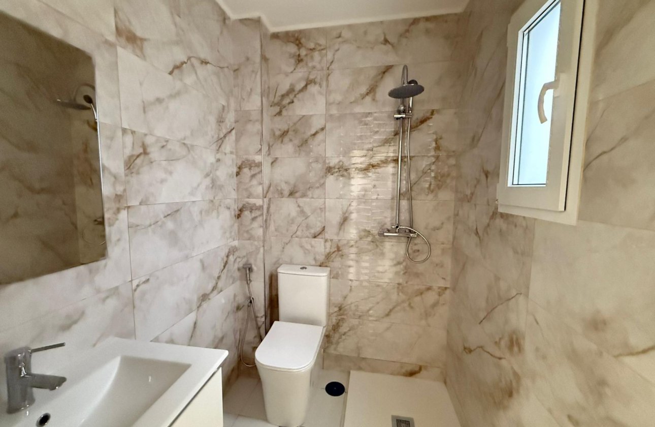 Revente - Appartement -
Torrevieja - Centro