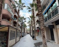 Revente - Appartement -
Torrevieja - Centro