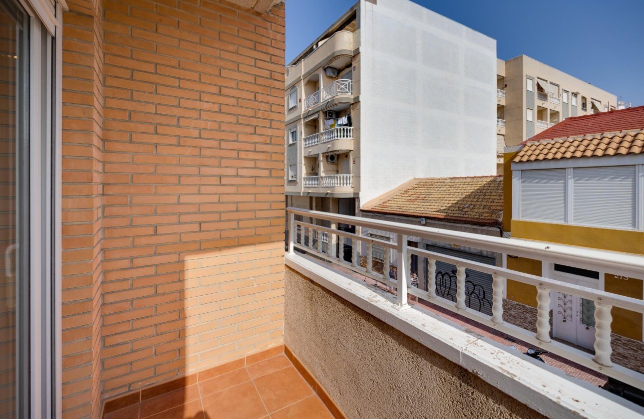 Revente - Appartement -
Torrevieja - Centro