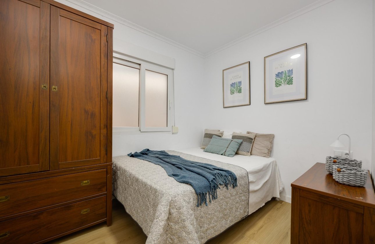 Revente - Appartement -
Torrevieja - Centro