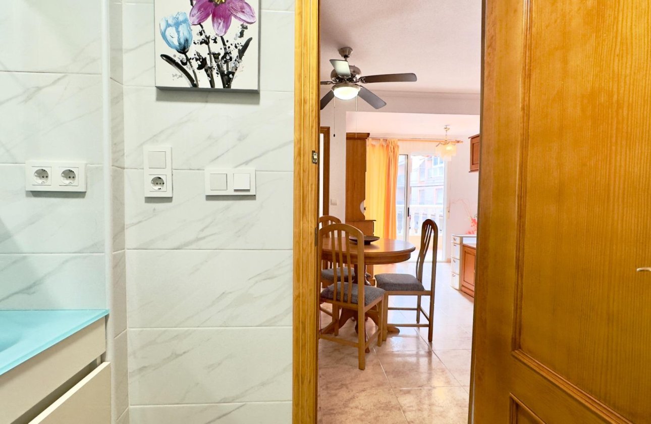 Revente - Appartement -
Torrevieja - Centro