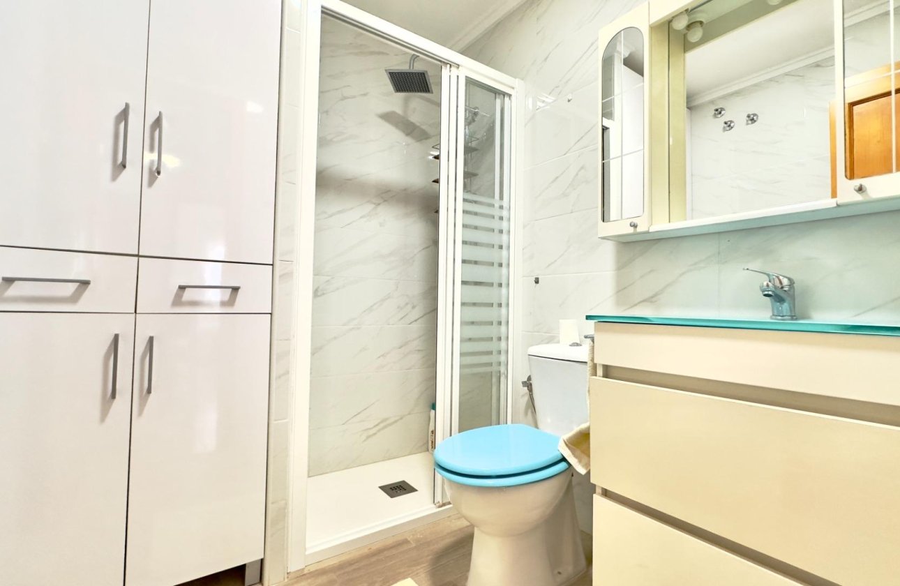 Revente - Appartement -
Torrevieja - Centro