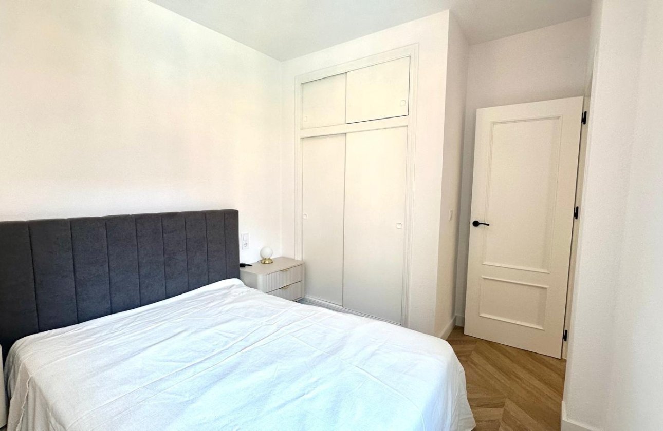 Revente - Appartement -
Torrevieja - Centro