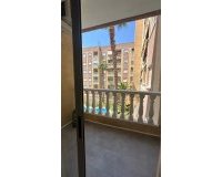 Revente - Appartement -
Torrevieja - Centro