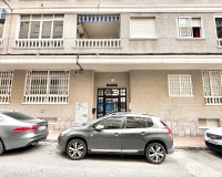 Revente - Appartement -
Torrevieja - Centro