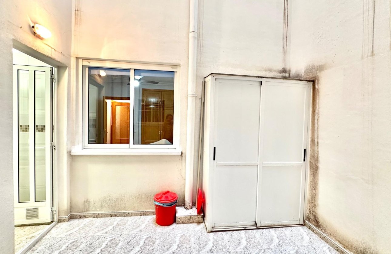 Revente - Appartement -
Torrevieja - Centro