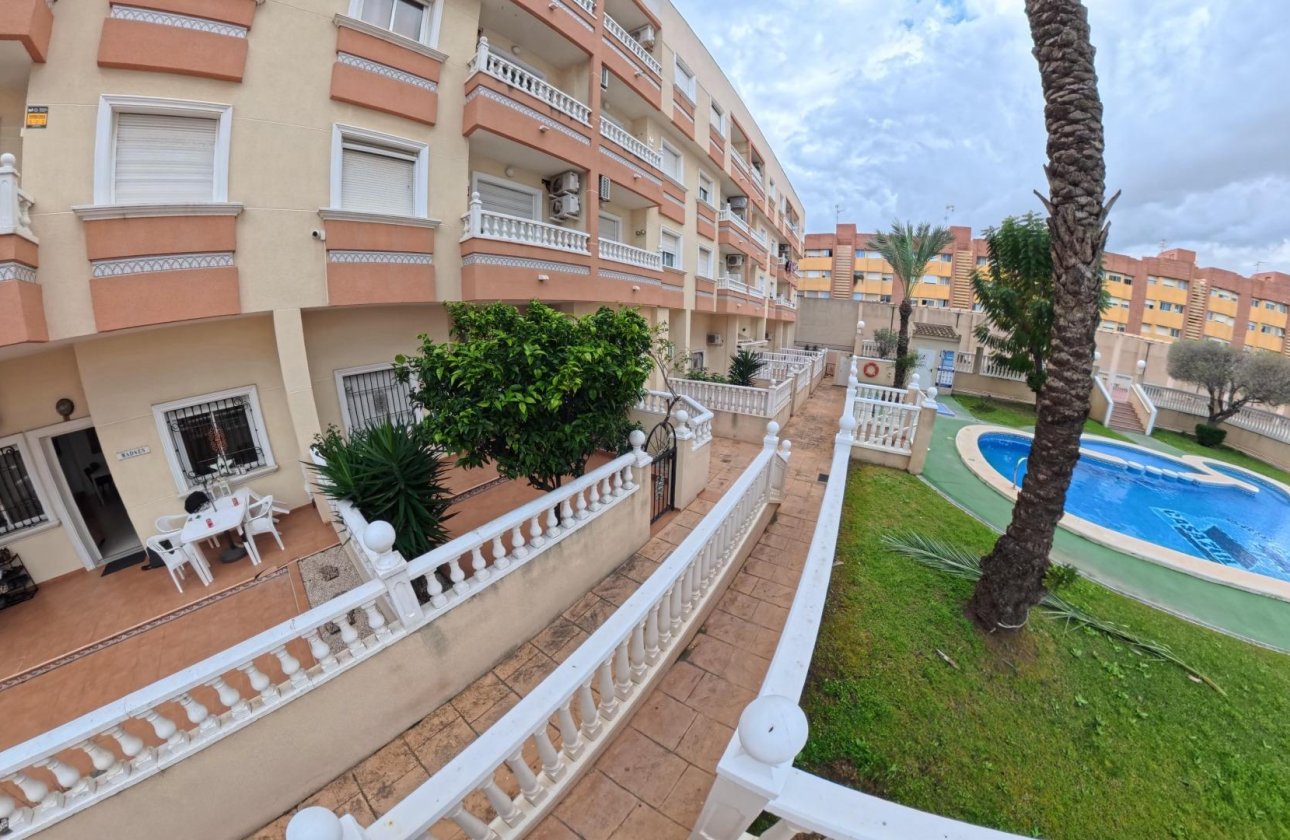 Revente - Appartement -
Torrevieja - Centro