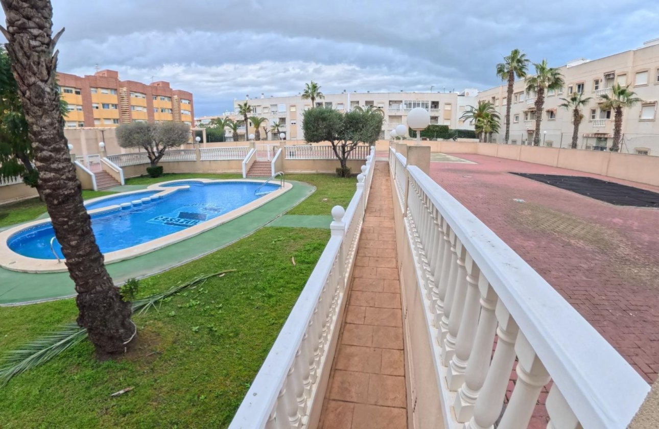 Revente - Appartement -
Torrevieja - Centro