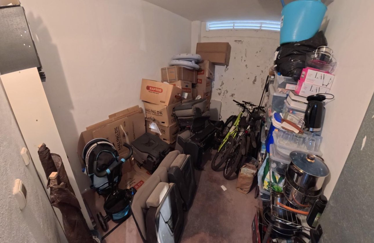 Revente - Appartement -
Torrevieja - Centro