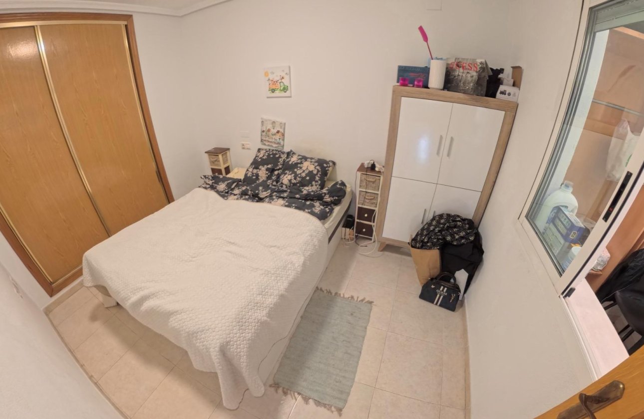 Revente - Appartement -
Torrevieja - Centro
