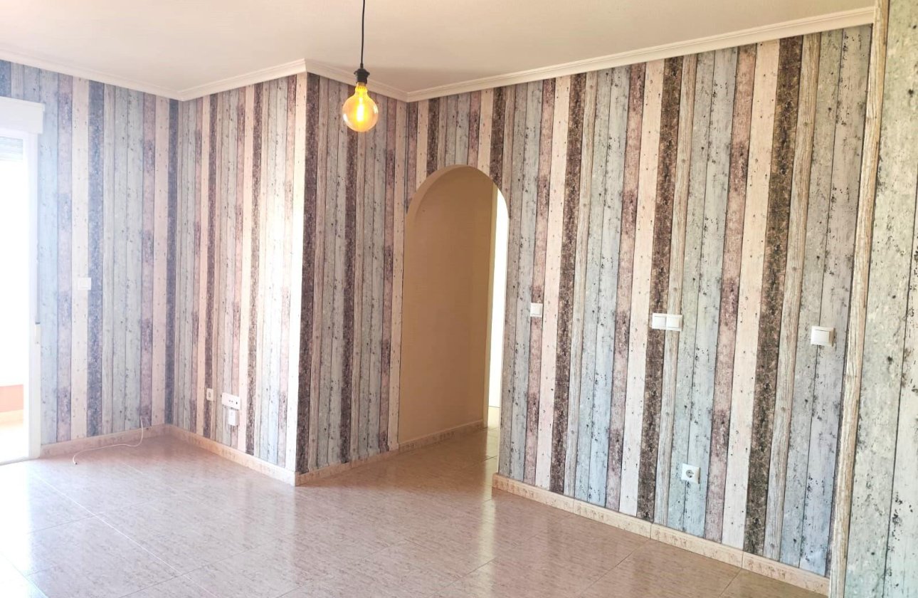 Revente - Appartement -
Torrevieja - Centro