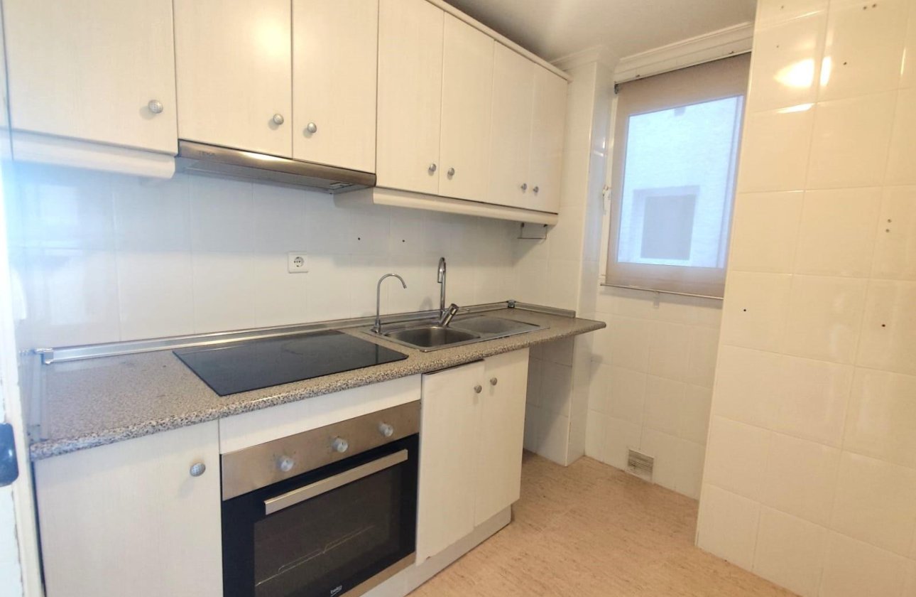 Revente - Appartement -
Torrevieja - Centro
