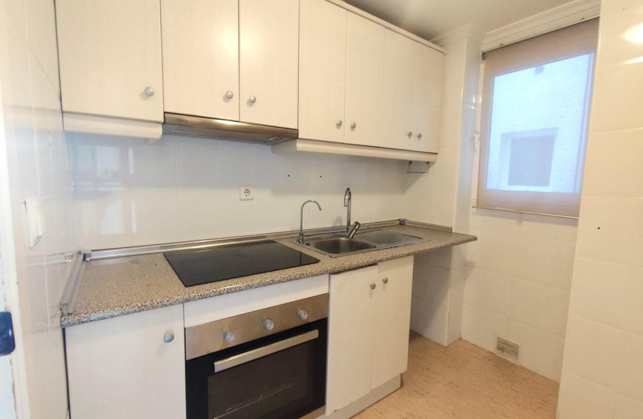 Revente - Appartement -
Torrevieja - Centro
