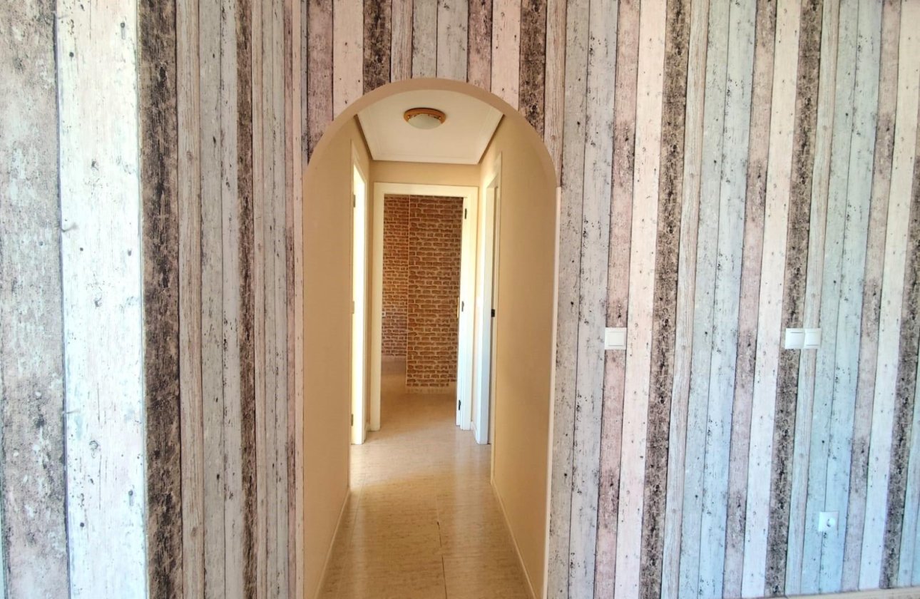 Revente - Appartement -
Torrevieja - Centro