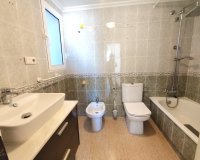 Revente - Appartement -
Torrevieja - Centro