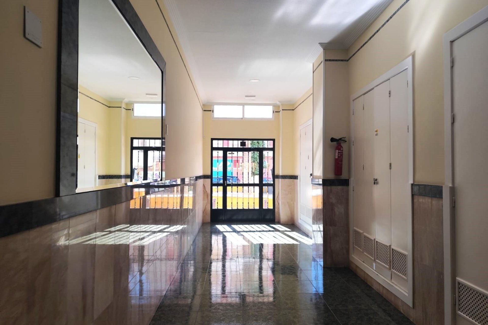 Revente - Appartement -
Torrevieja - Centro