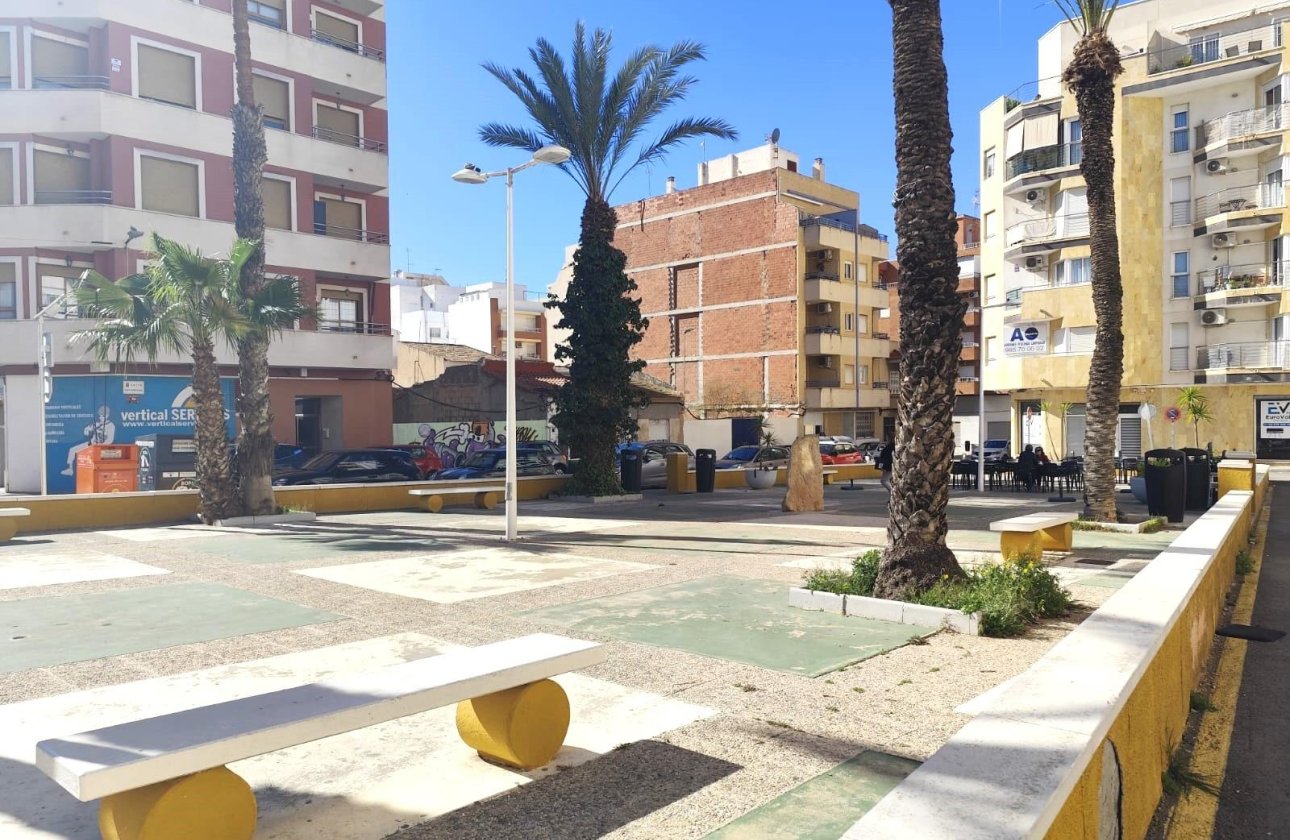 Revente - Appartement -
Torrevieja - Centro