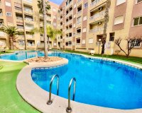 Revente - Appartement -
Torrevieja - Centro