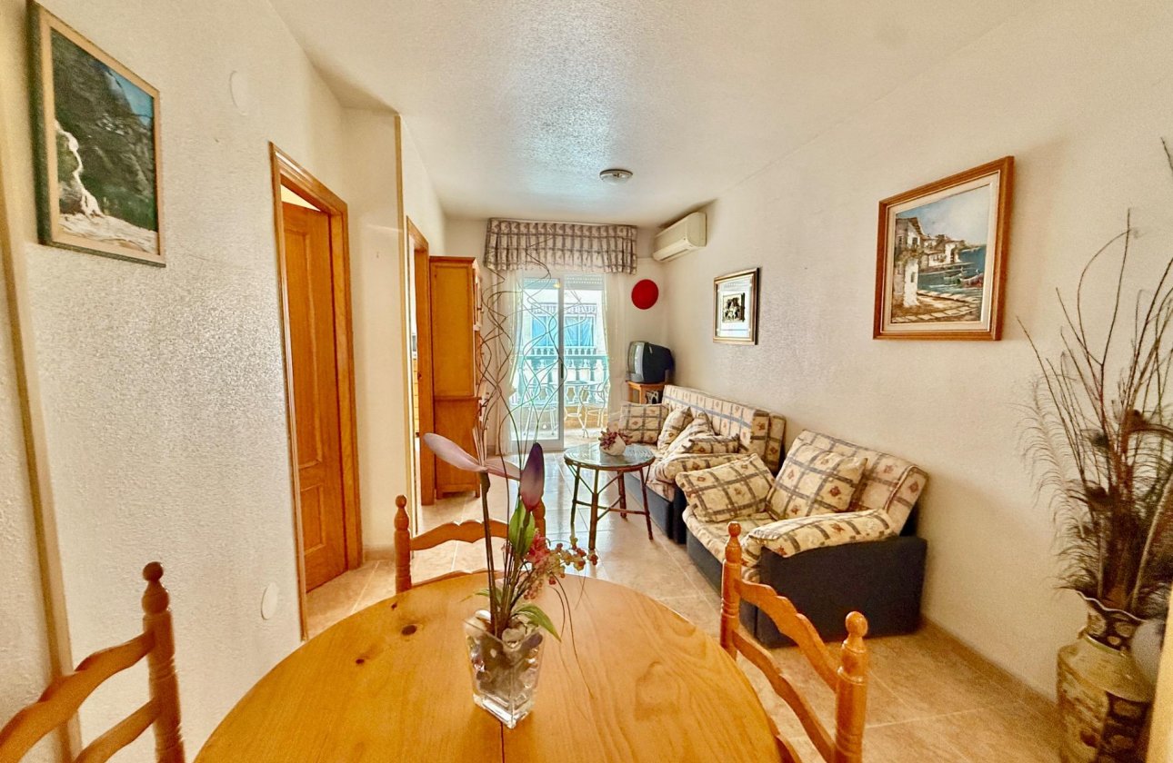 Revente - Appartement -
Torrevieja - Centro