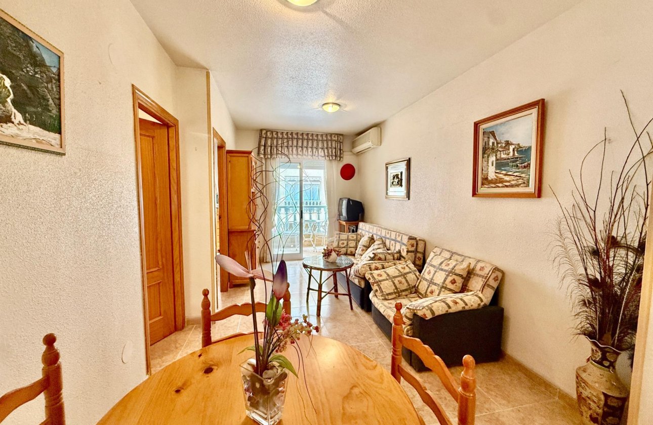 Revente - Appartement -
Torrevieja - Centro