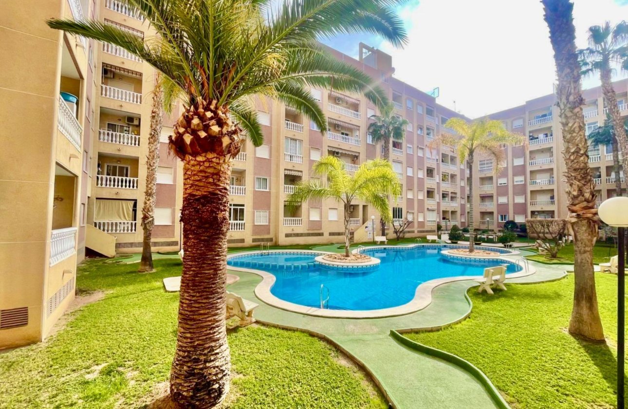 Revente - Appartement -
Torrevieja - Centro