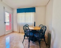 Revente - Appartement -
Torrevieja - Centro