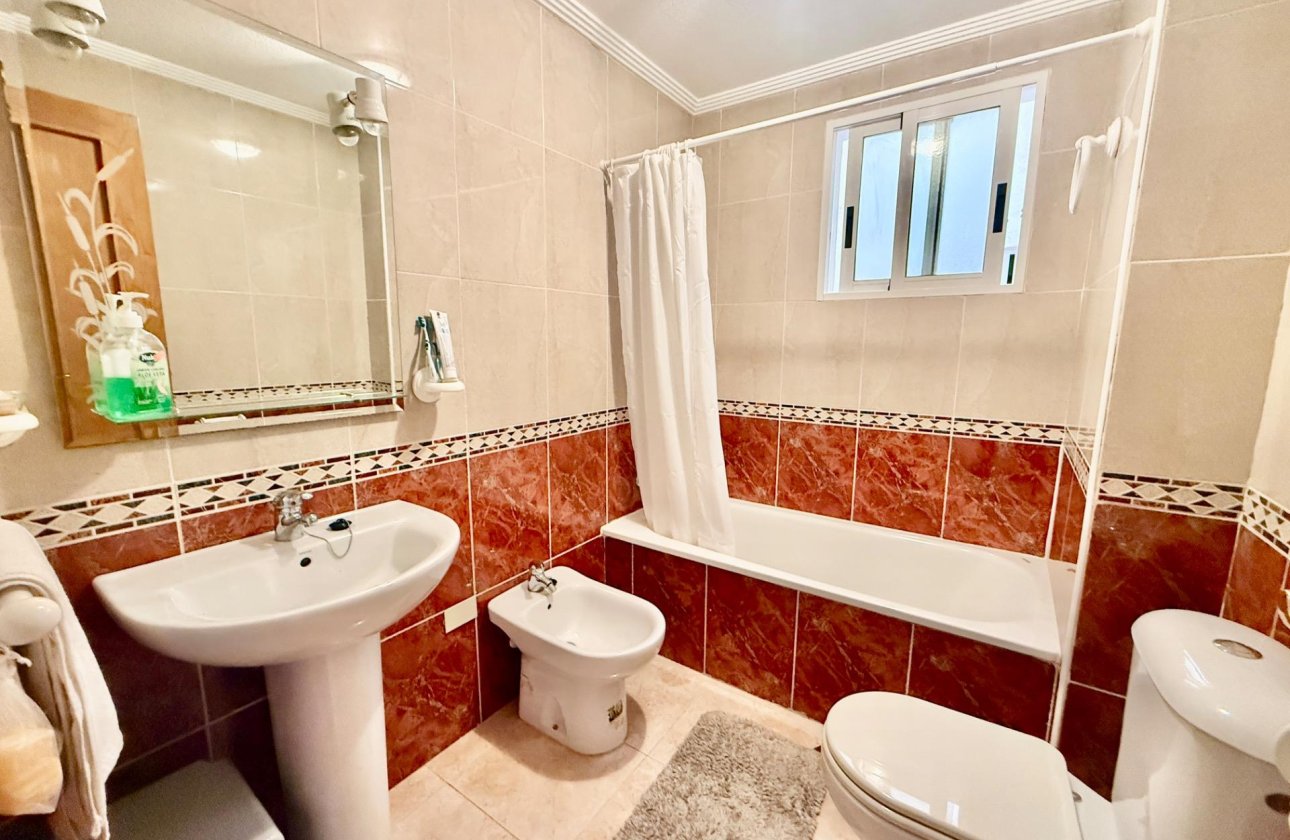 Revente - Appartement -
Torrevieja - Centro