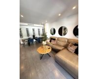 Revente - Appartement -
Torrevieja - Centro