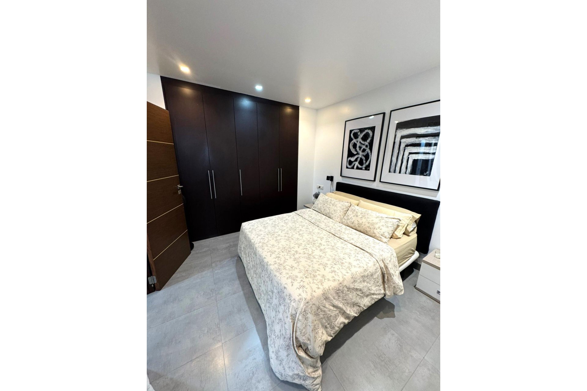 Revente - Appartement -
Torrevieja - Centro