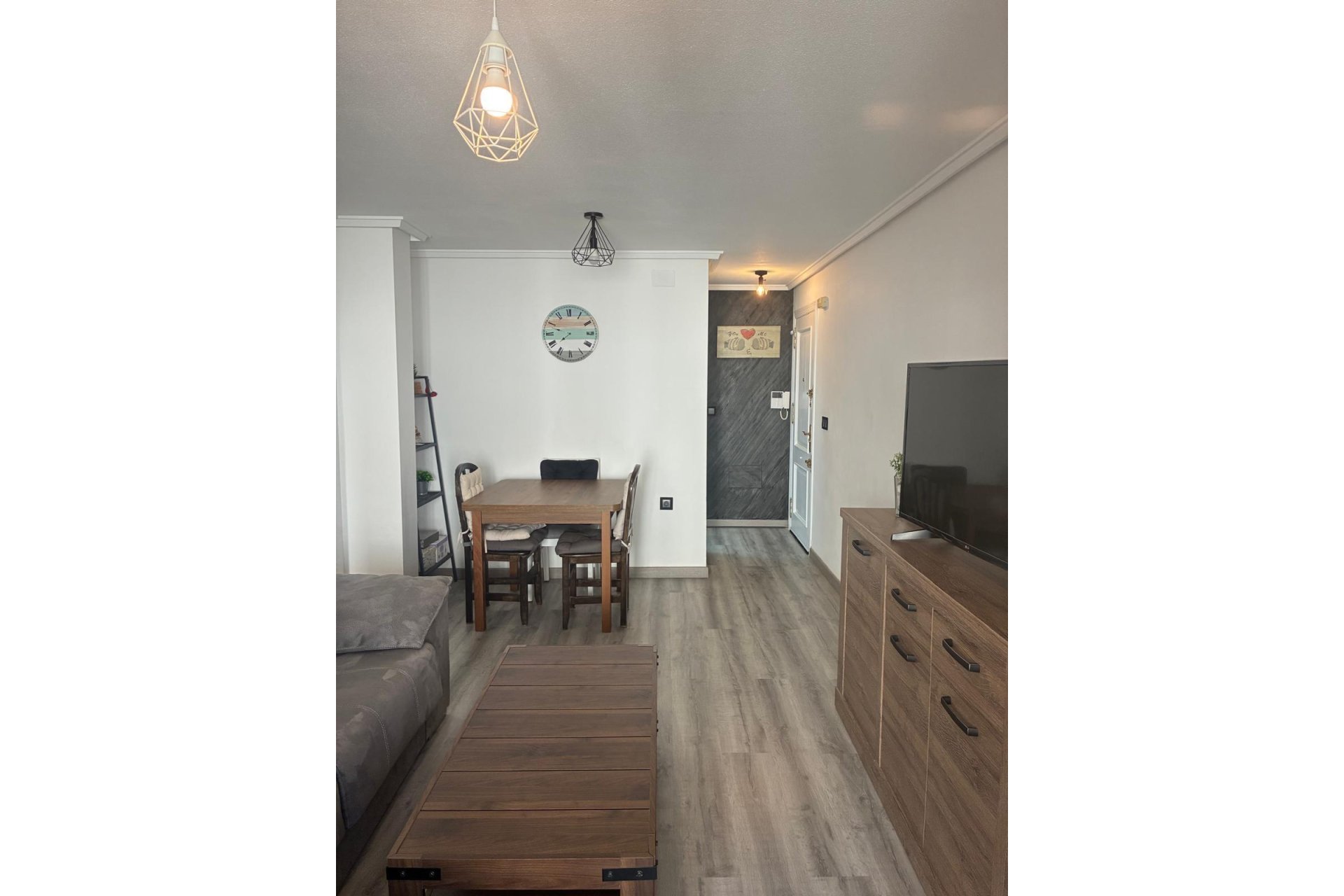 Revente - Appartement -
Torrevieja - Centro