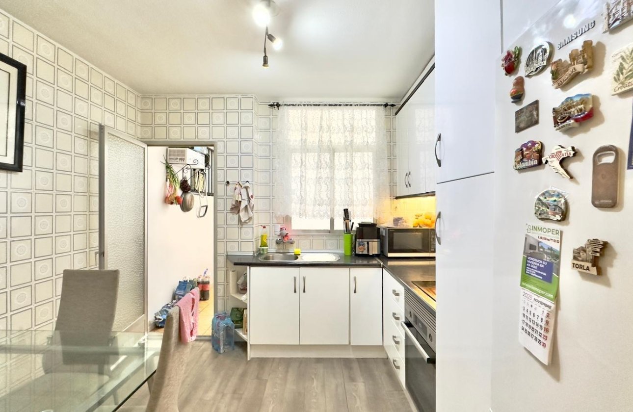 Revente - Appartement -
Torrevieja - Centro