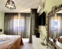 Revente - Appartement -
Torrevieja - Centro