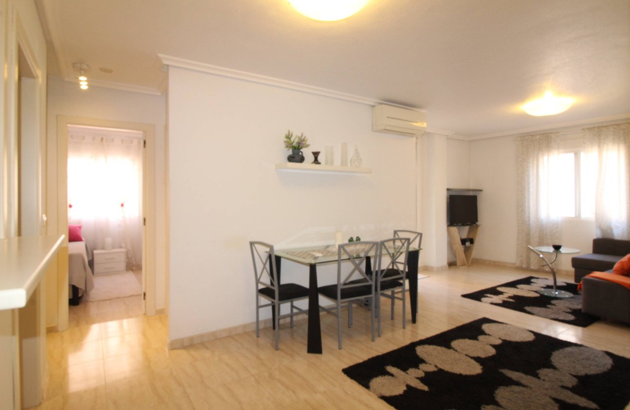 Revente - Appartement -
Torrevieja - Centro