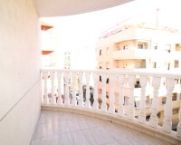 Revente - Appartement -
Torrevieja - Centro