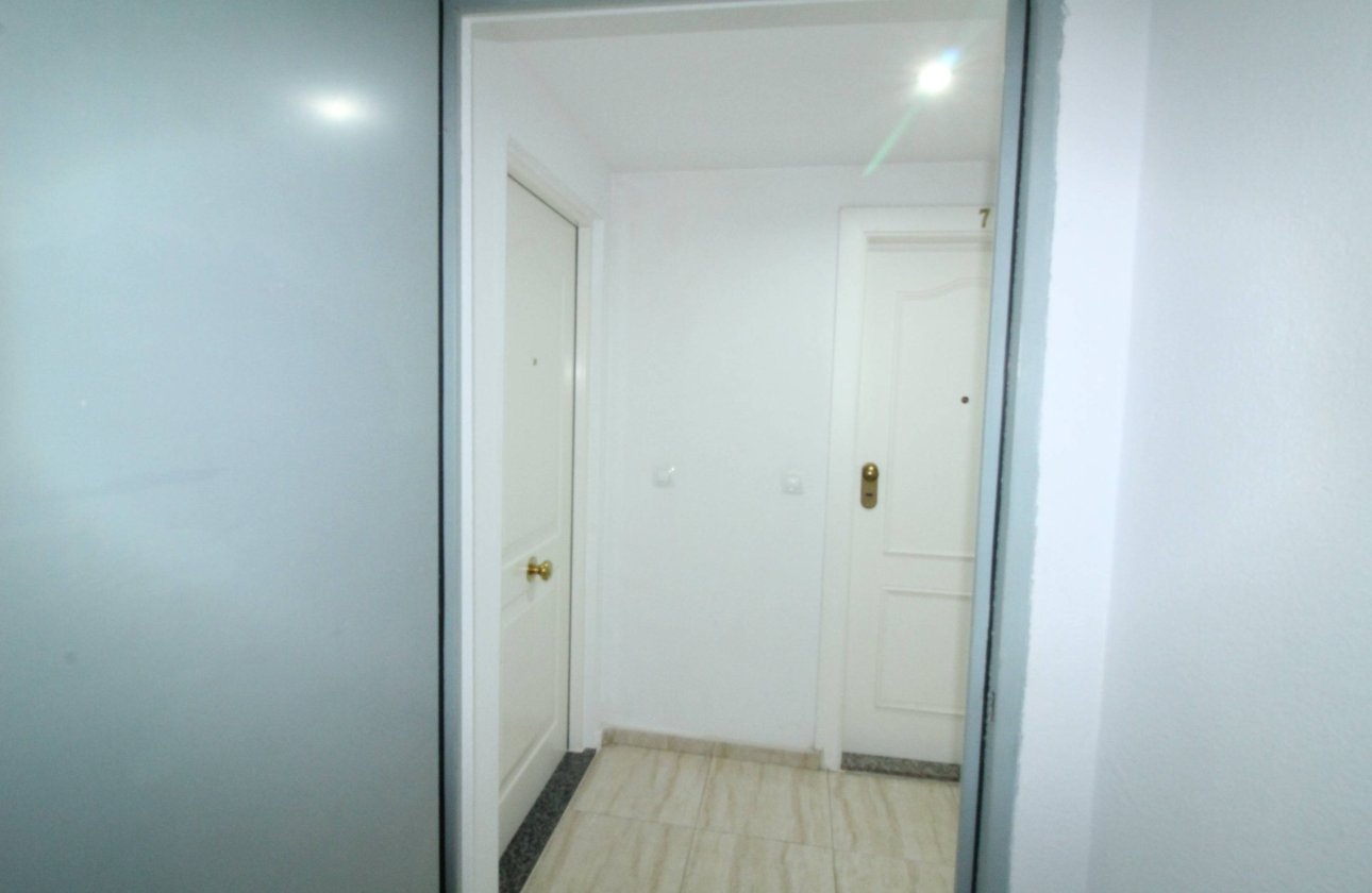 Revente - Appartement -
Torrevieja - Centro