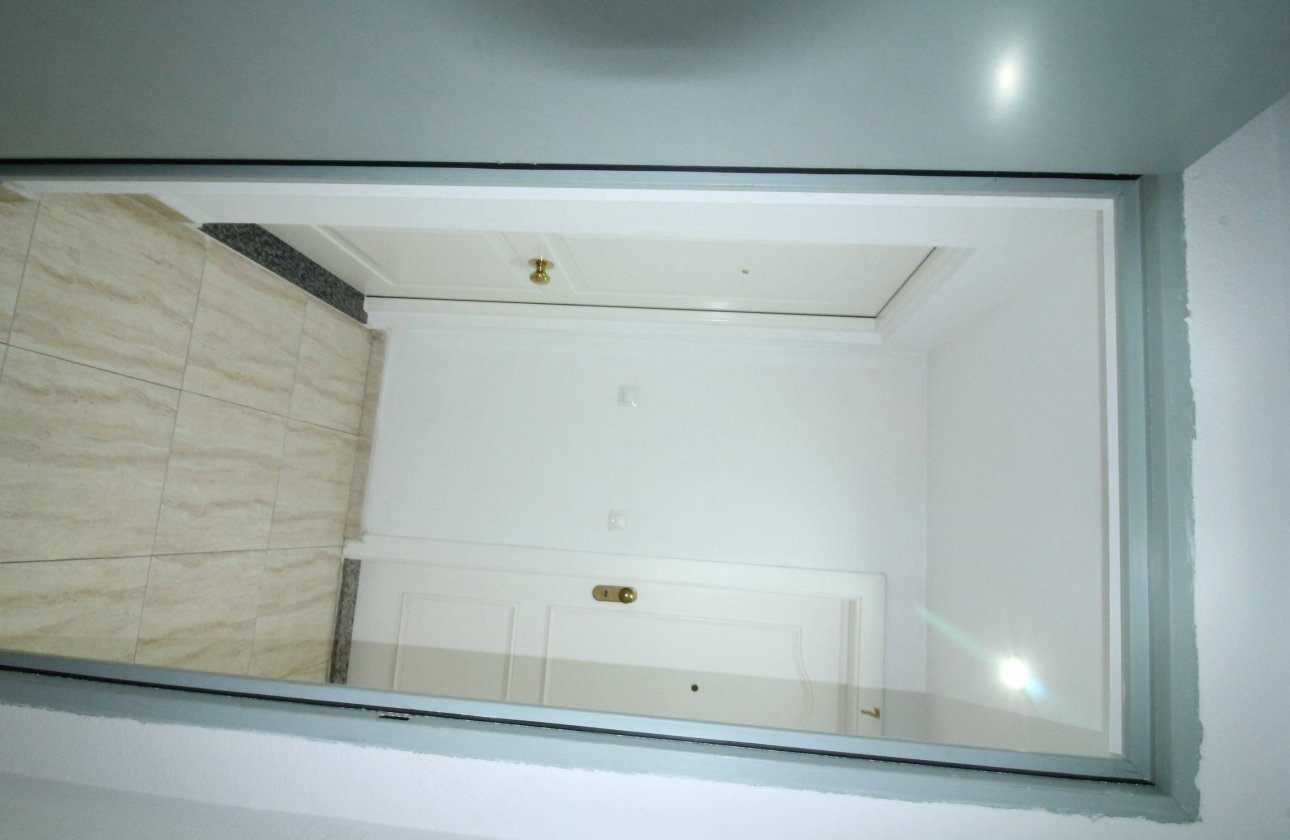 Revente - Appartement -
Torrevieja - Centro
