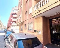 Revente - Appartement -
Torrevieja - Centro