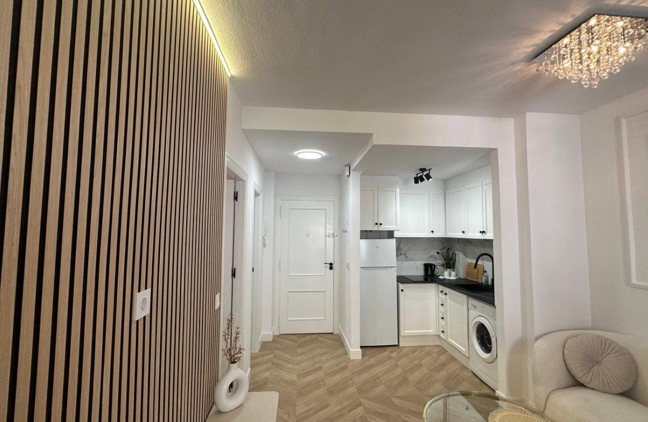 Revente - Appartement -
Torrevieja - Centro