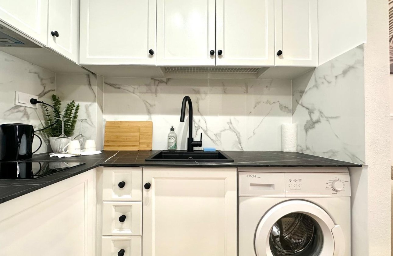 Revente - Appartement -
Torrevieja - Centro