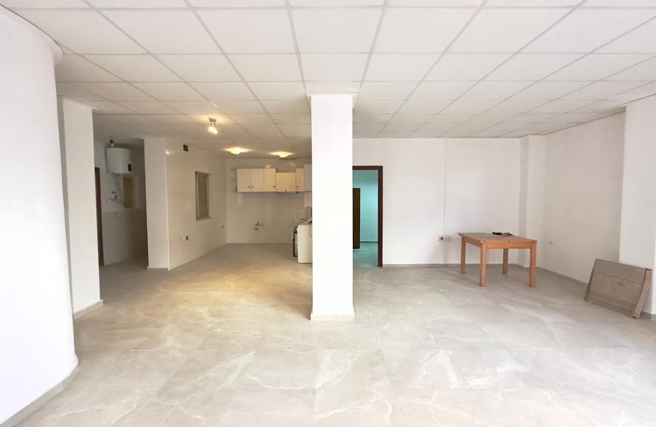 Revente - Appartement -
Torrevieja - Centro