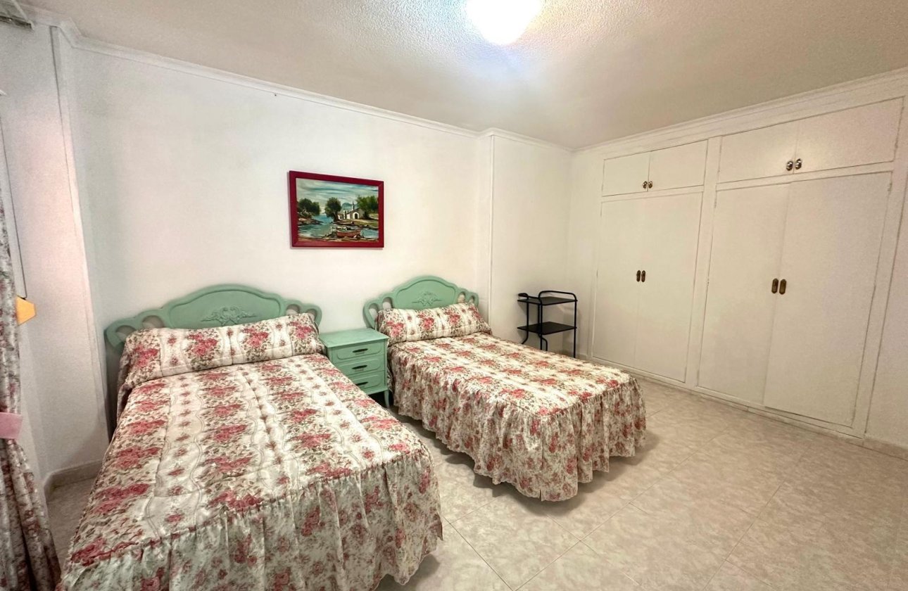 Revente - Appartement -
Torrevieja - Centro