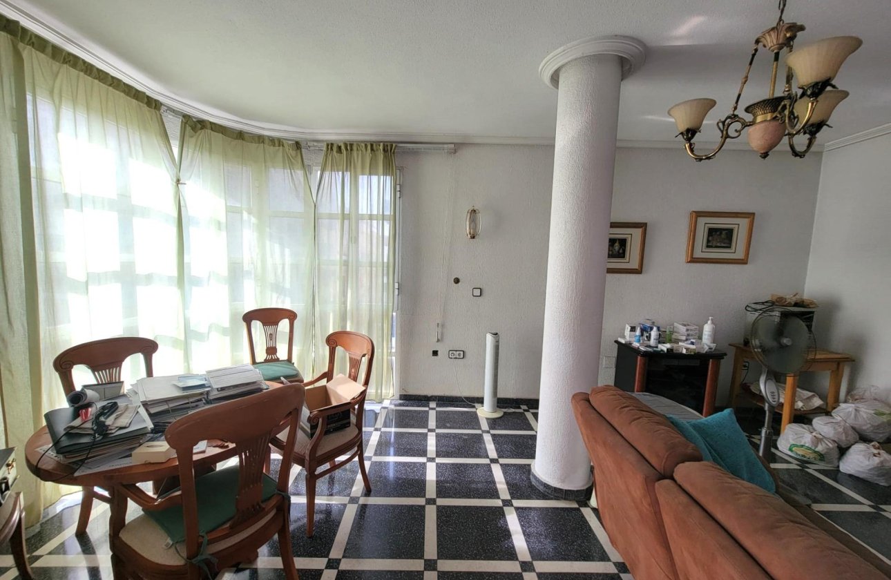 Revente - Appartement -
Torrevieja - Centro