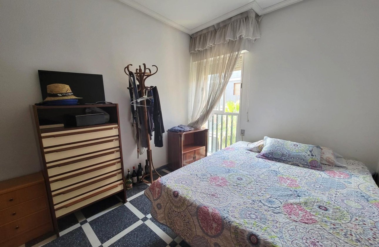 Revente - Appartement -
Torrevieja - Centro