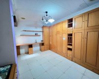 Revente - Appartement -
Torrevieja - Centro